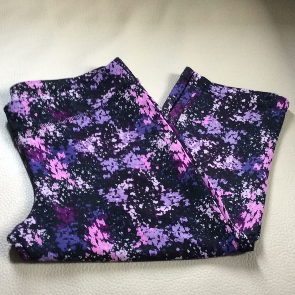 Purple Cropped Workout Leggings